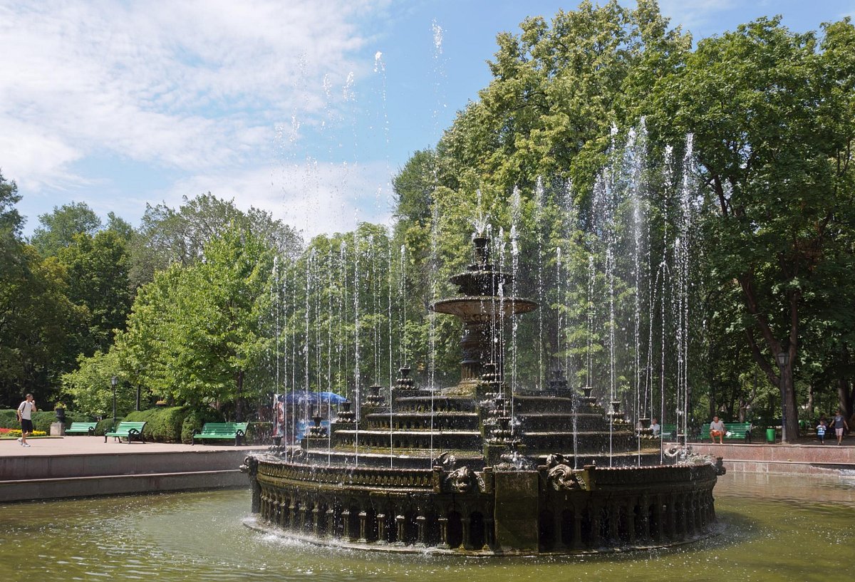 Stefan cel Mare Park Chisinau